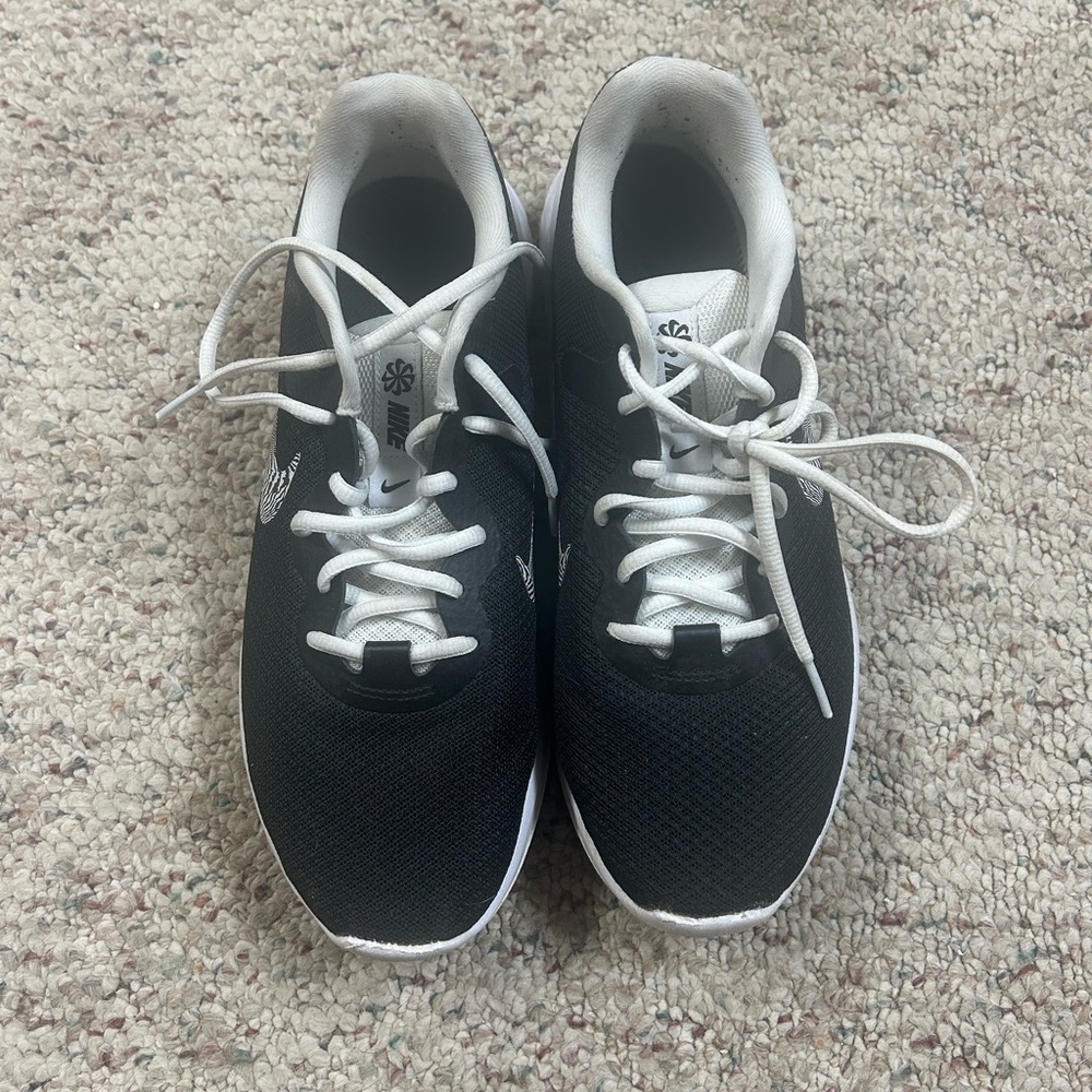 Nike Black and White Sneakers